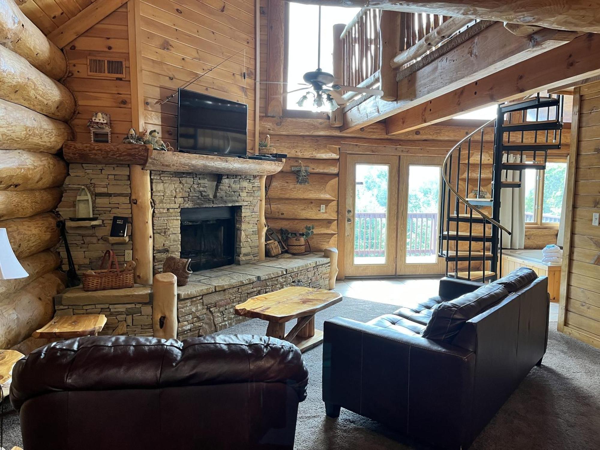 Infinite Views - Secluded With Mountain Views Cabin 蓋特林堡 外观 照片